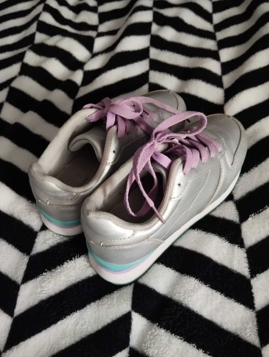 srebne sneakersy dziewczęce reserved