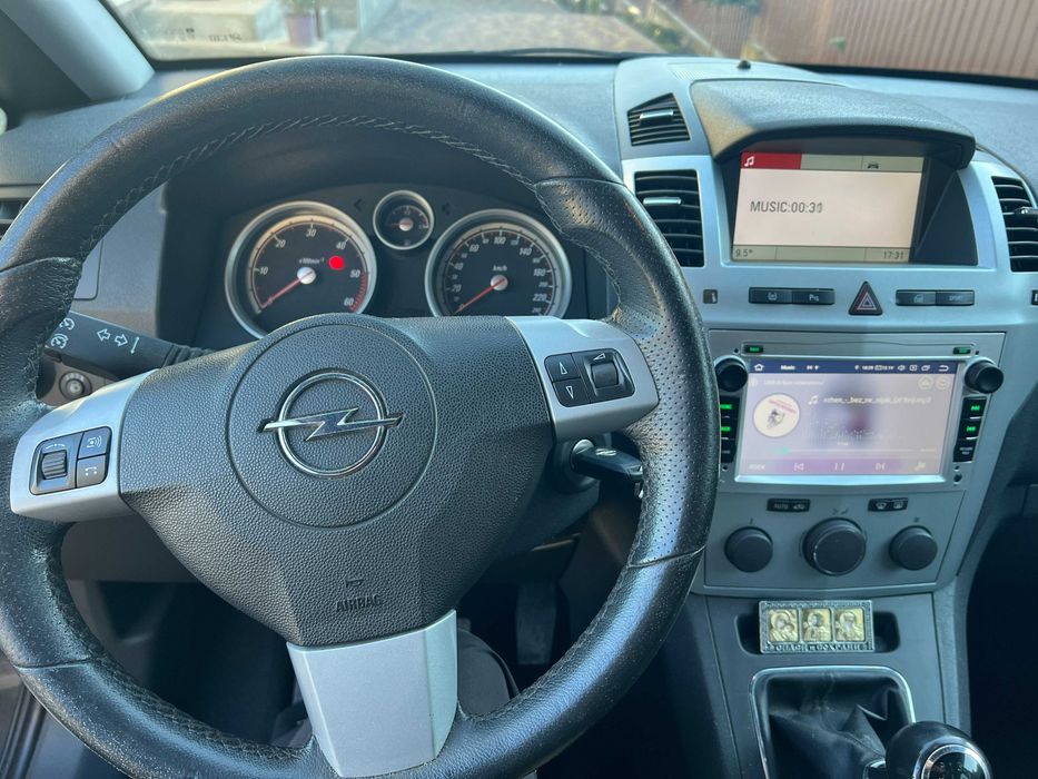 Продам OPEL ZAFIRA 1.9 150к.с 2008 рік