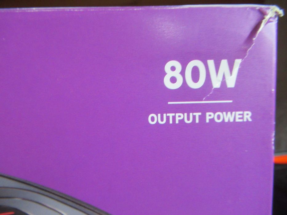 Caixa de som / coluna portatil como nova