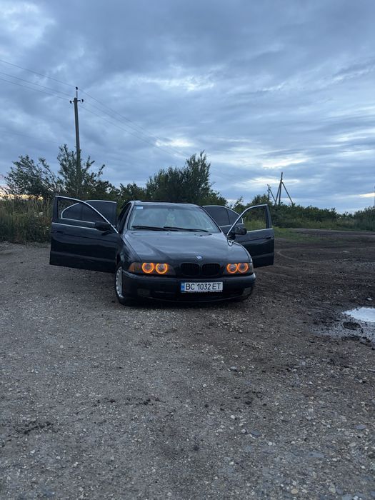 Продам бмв е39 2.8 бензин