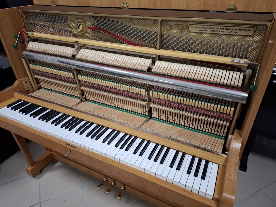 Pianino Petrof  125cm koncertowe stan  bdb