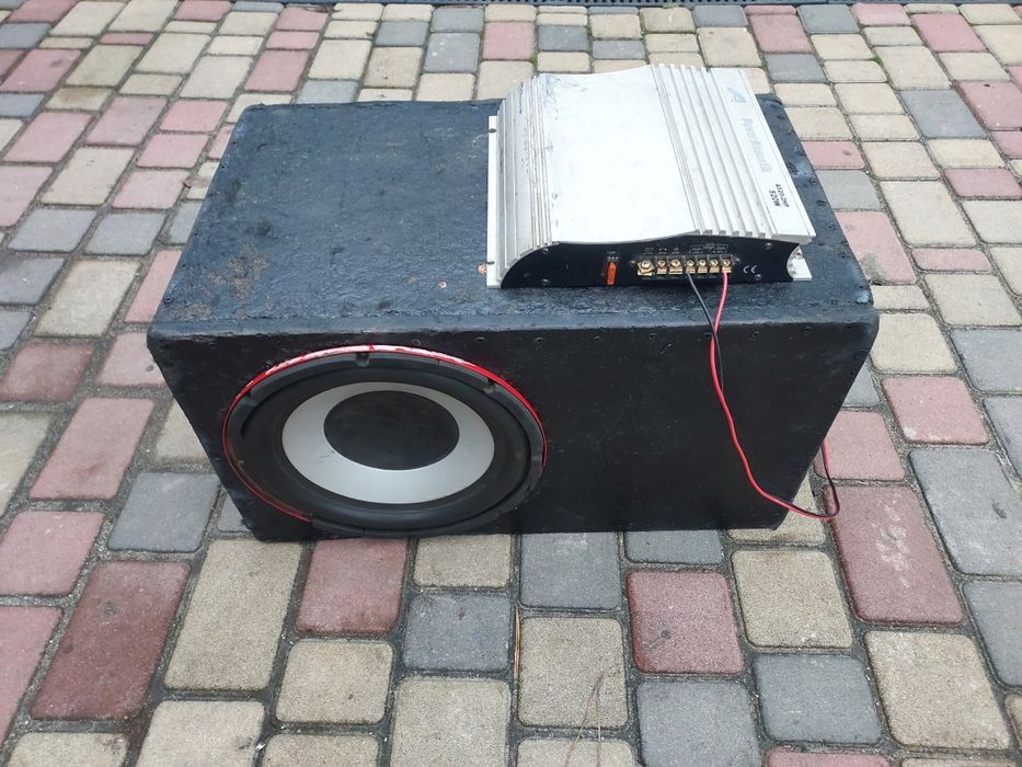 Продам  сабвуфер
