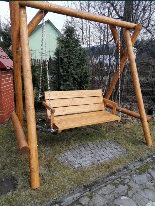 Huśtawka ogrodowa z bali toczonych. Transport