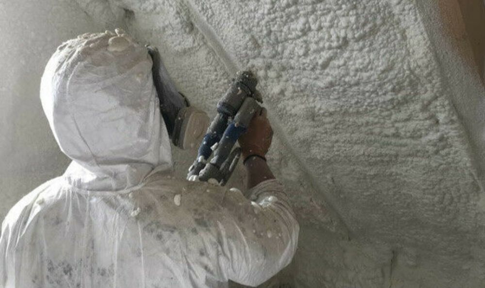 Ocieplanie pianką pur poddasza dachy stropy ocieplenie pianą  izolacje