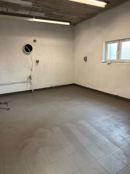 Warsztat - magazyn + biuro 119 m2 - teren przemysłowy