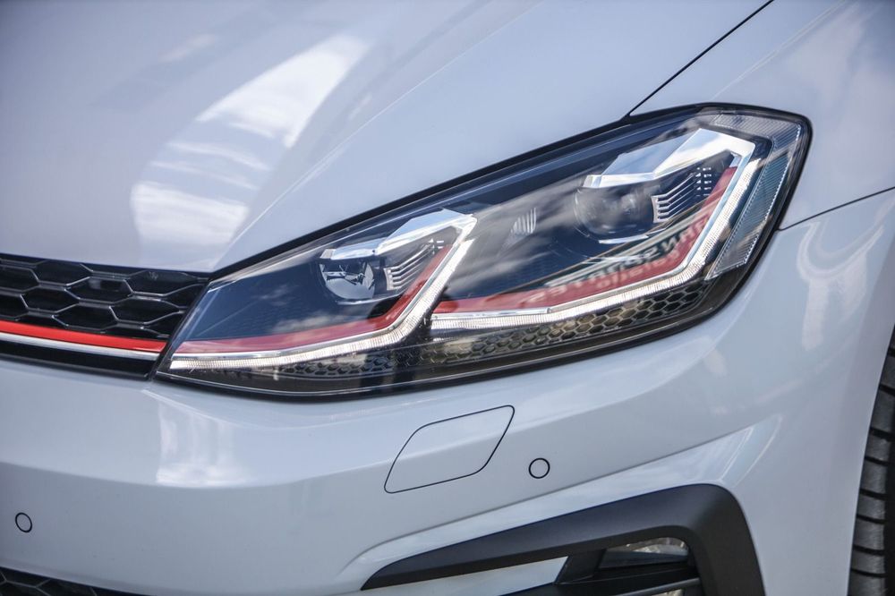 VW Golf GTI Performance BlueMotion DSG
