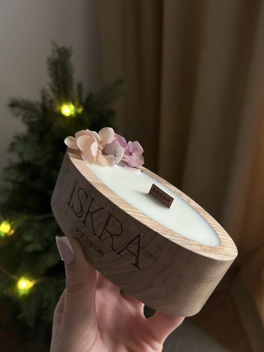 Соєва свічка в деревʼяній формі