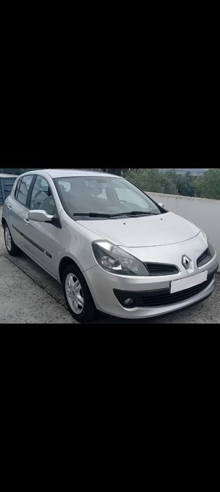 Renault clio 1.2 apenas 180000 kms