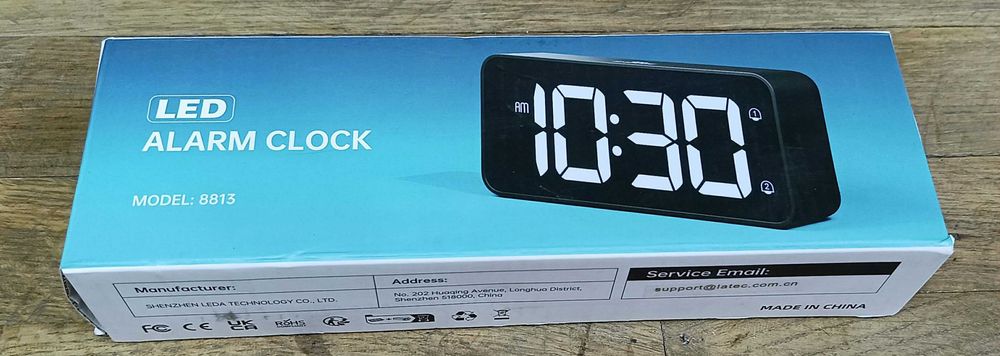 LATEC Cyfrowy budzik, budzik nocny LED z adapterem