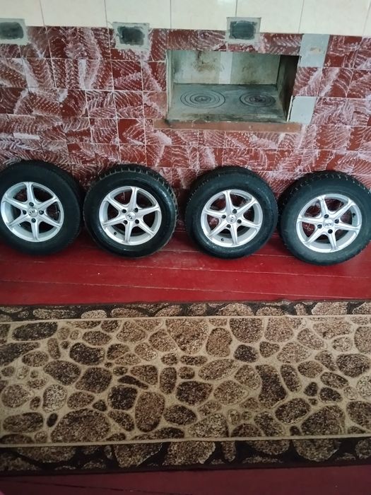 Продам диски  R 13 без резини