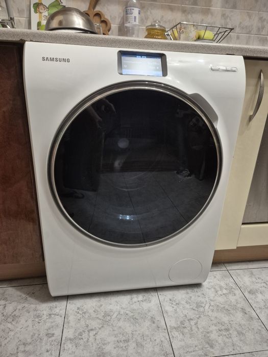 Стиральная машина Samsung ww10h9600ew