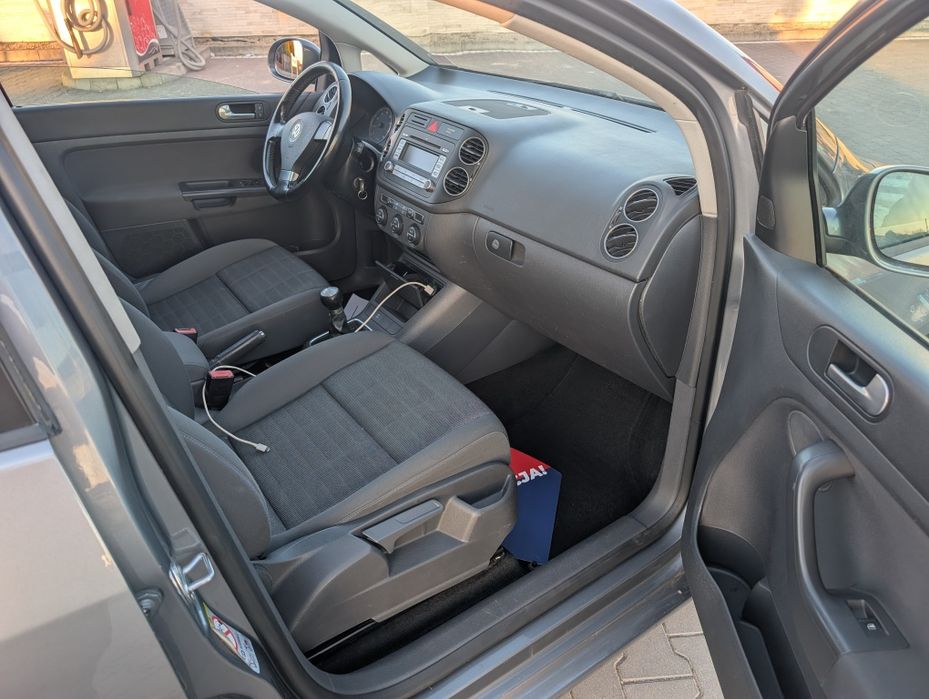 Volkswagen Golf 5 Plus 1.6 MPI 2007r