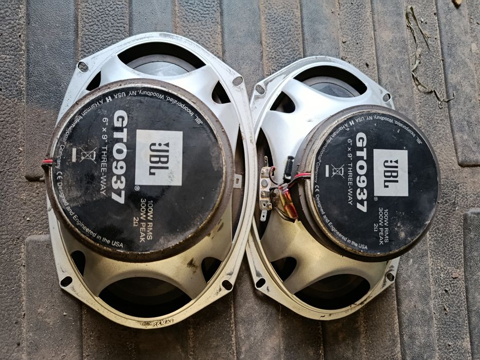 Продам динаміки JBL CTO 937