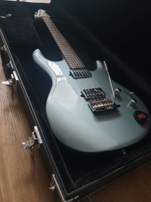 ギター Sterling Musicman LK100D Steve Lukather Sterling by MusicMan Steve Lukather LK100D Black Metalic