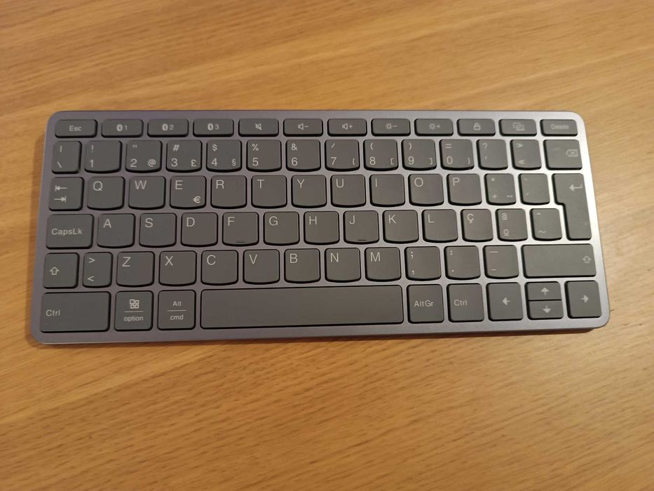 Teclado Sem Fios LENOVO Multi-Device *novo*