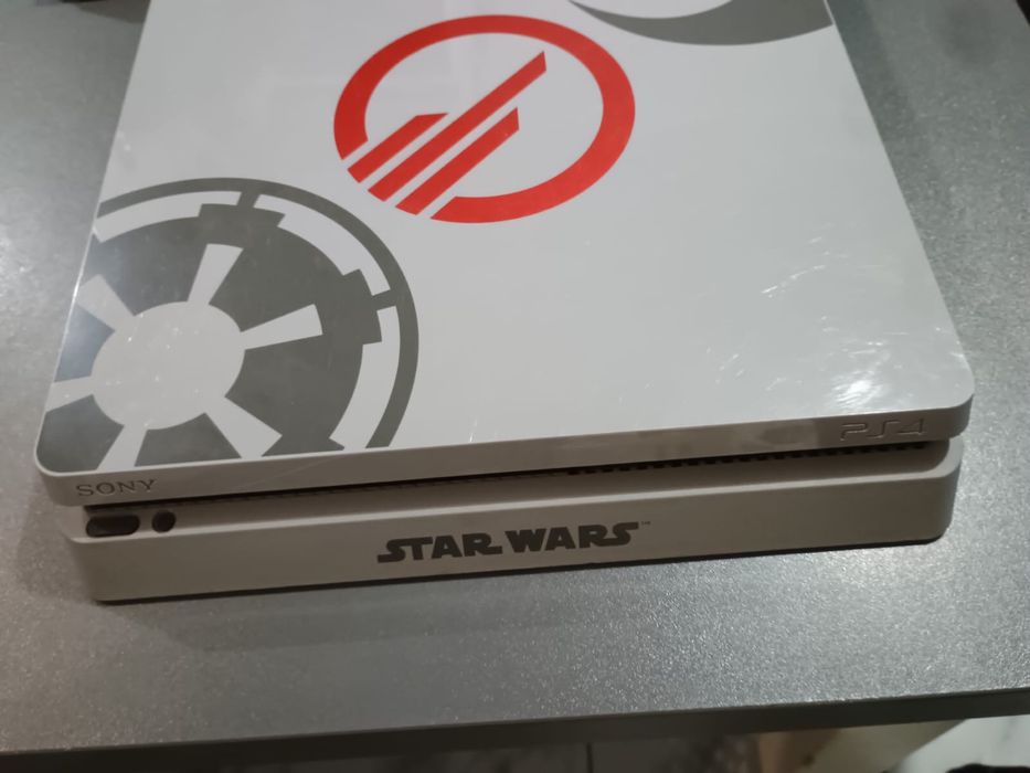 Konsola ps4 star wars