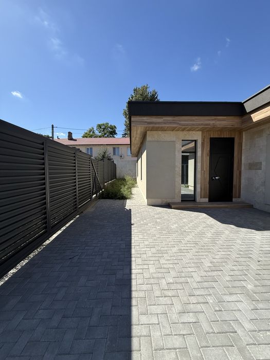 Розстрочка до 2 років, 145 м², 4 сотки  у Червоному Хуторі