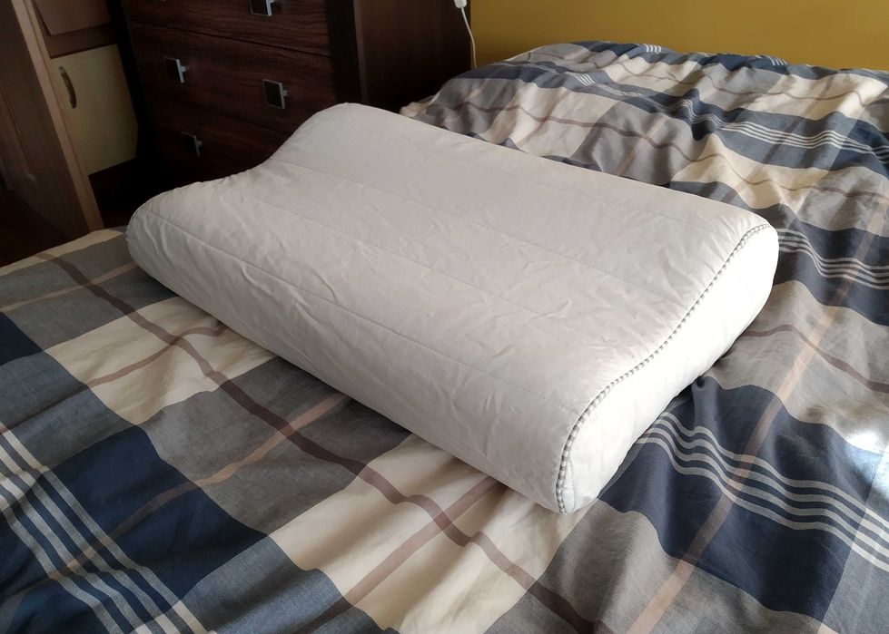 Poduszka profilowana ortopedyczna Ikea