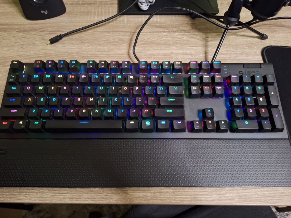 Zestaw gamingowy klawiatura i myszka