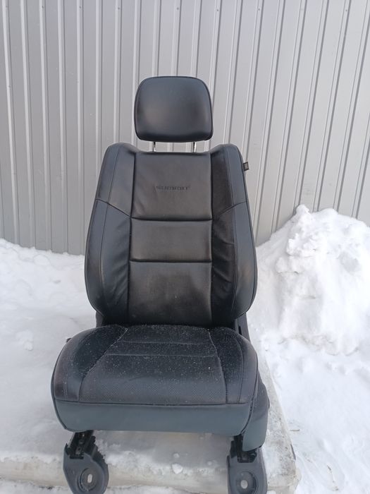 Сидіння Водія з Джип Гранд Чироккі Водітельська  СидухаБус