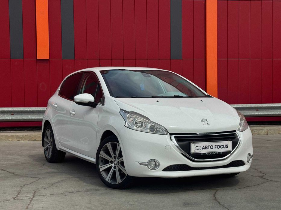 Peugeot 208 2013p 1.6 Дизель МКПП
