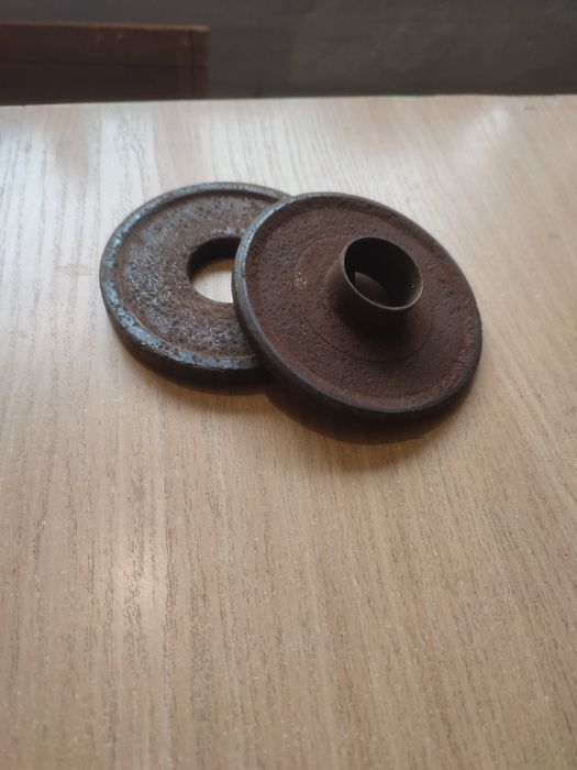 Флянці (тарілки) для фрезерного або циркуляри.