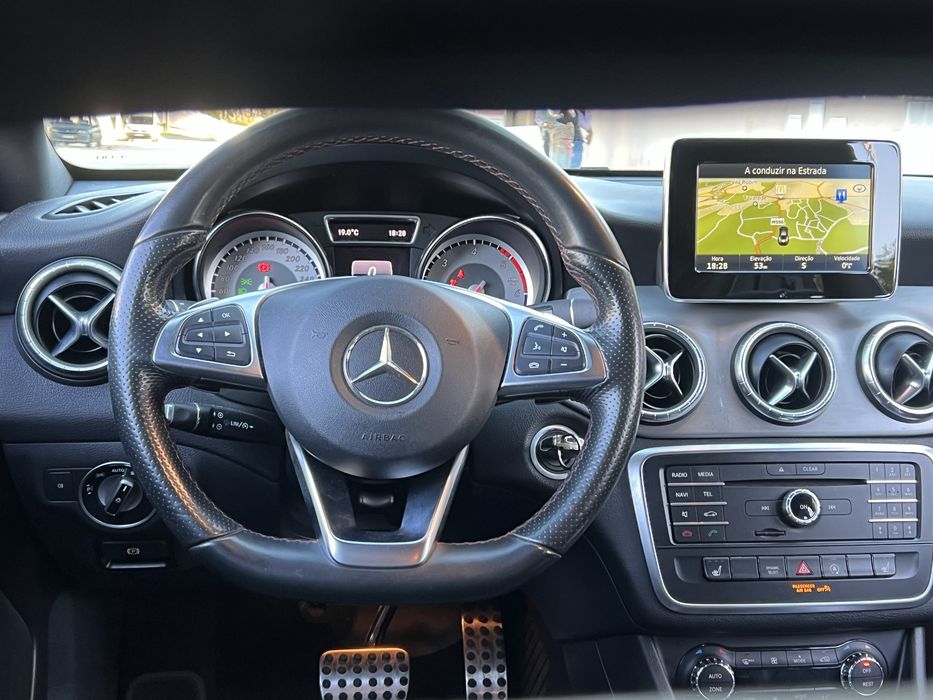 Mercedes-Benz cla 220 AMG