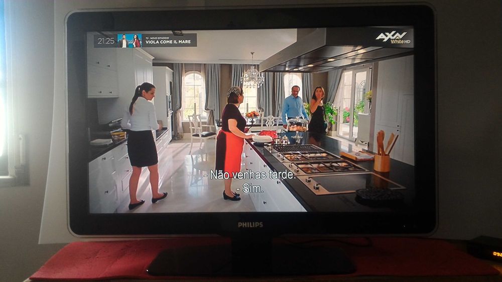 Lcd PHILIPS 37 polegadas com HDMI e USB