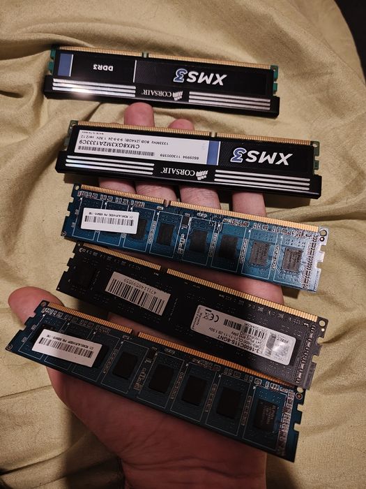 Kości ram DDR3 4+4+4+4+8