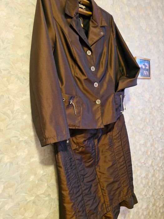 Віддам жіночі наряди