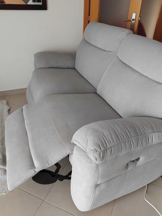 Sofá elétrico semi novo