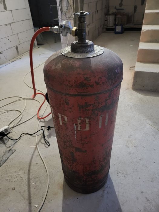 Продам газовий балон 50л.