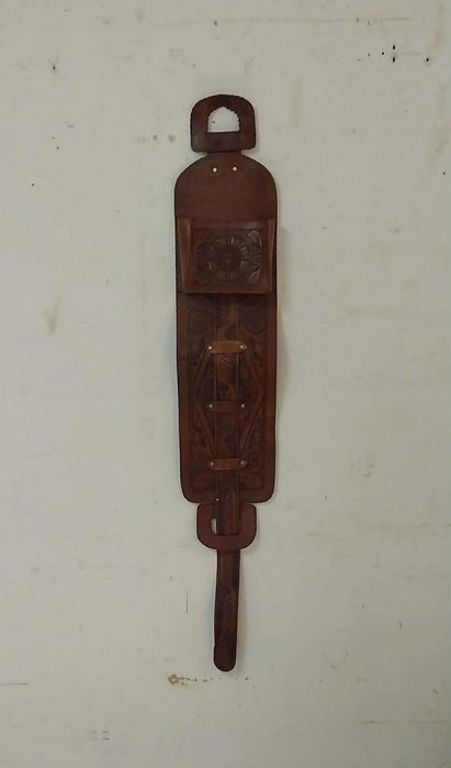 Antigo Coldre de Cinto de Couro com relevos "RESTAURADO"