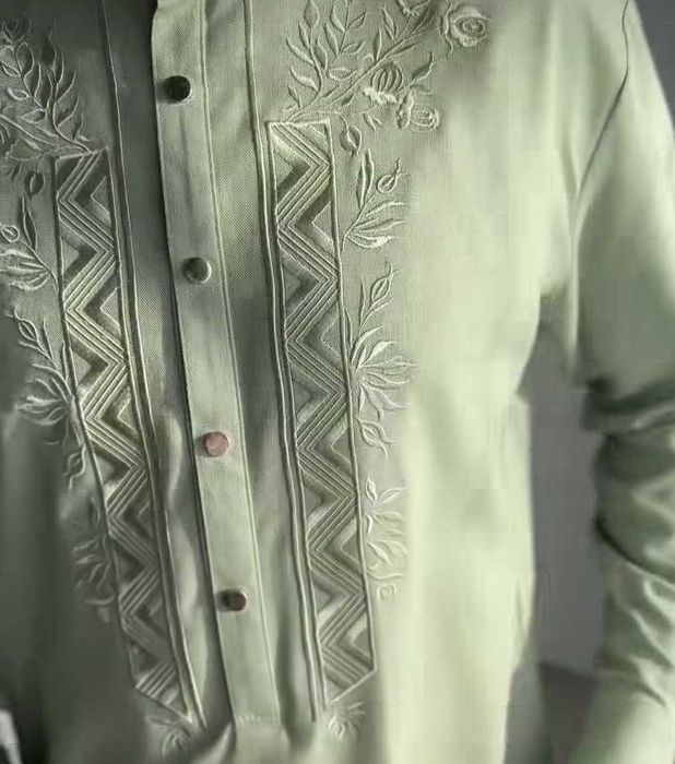 Вишиванка чоловіча колір хакі ,зелений,повністю льон