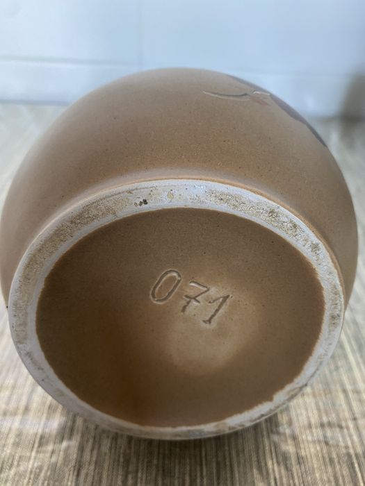 Vintage Ceramic Jar426133067526328325