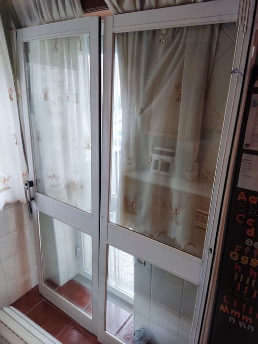 Janela de correr em alumínio