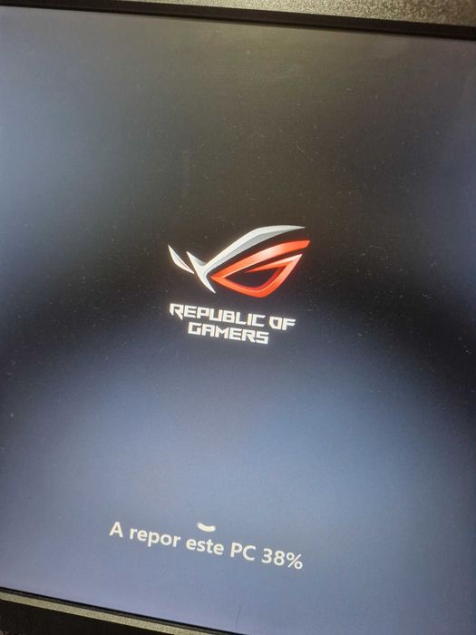 PC AMD Ryzen 5 3400G with Radeon Vega Graphics -3.70 GHz