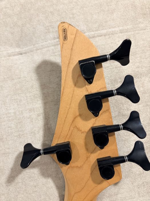 Baixo Yamaha RBX755A