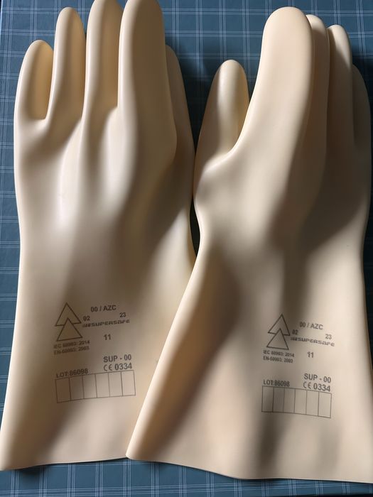 Luvas dieletricas