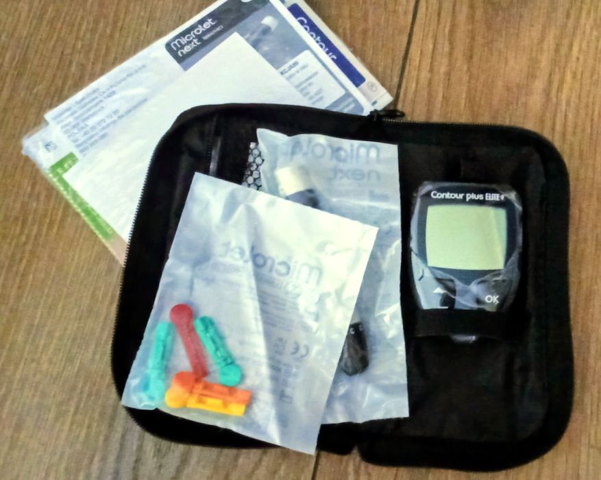 Nowoczesny Glukometr Contour Plus ELITE + paski,nakłuwacz, igły / Darmowa Wysyłka %