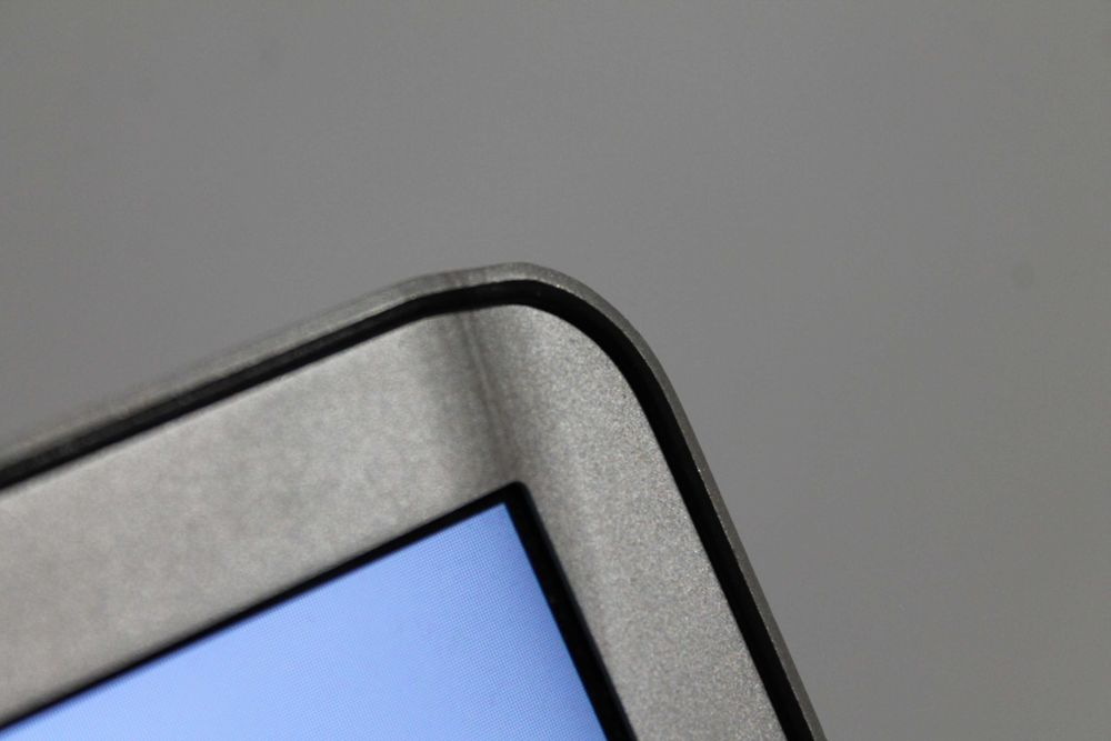 Apple MacBook Pro a1297 Core i7 2.3 4GB RAM Radeon 6750M 17" FullHD