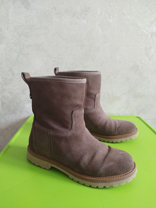 Жіночі шкіряні чобітки ботинки черевики 39 розміру від бренду Timberla