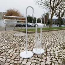 Conjunto de toalheiro e porta-rolo e piaçaba