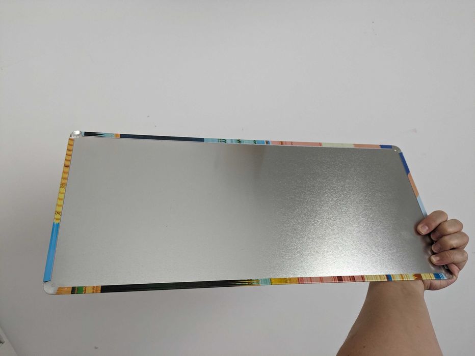 Quatro metal decorativo