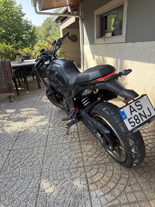 Zontes GK350  44 cavalos- Semi Nova