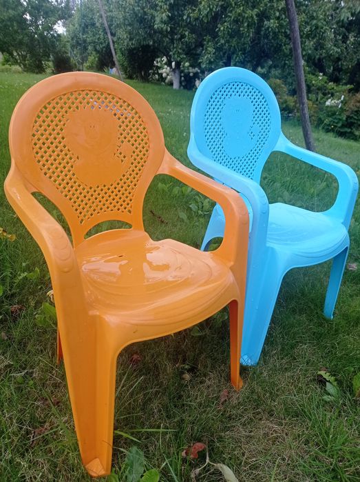 Krzesełka ogrodowe dla dzieci