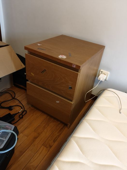 Mesa de cabeceira IKEA