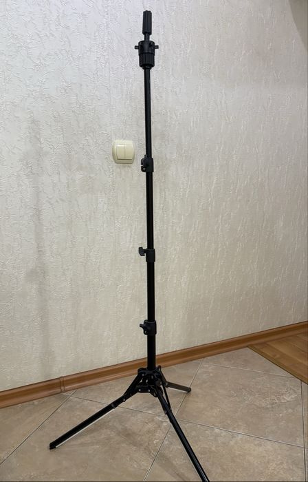 Штатив  подставка 100 см