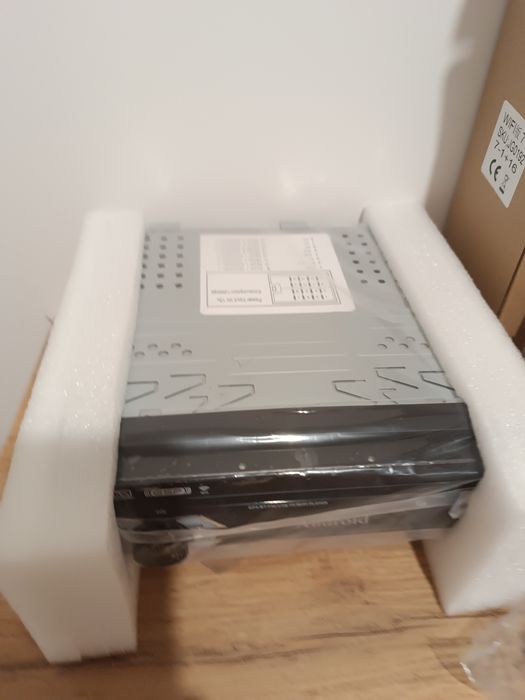 Radio samochodowe 1 DIN system Android wysuwany wyświetlacz