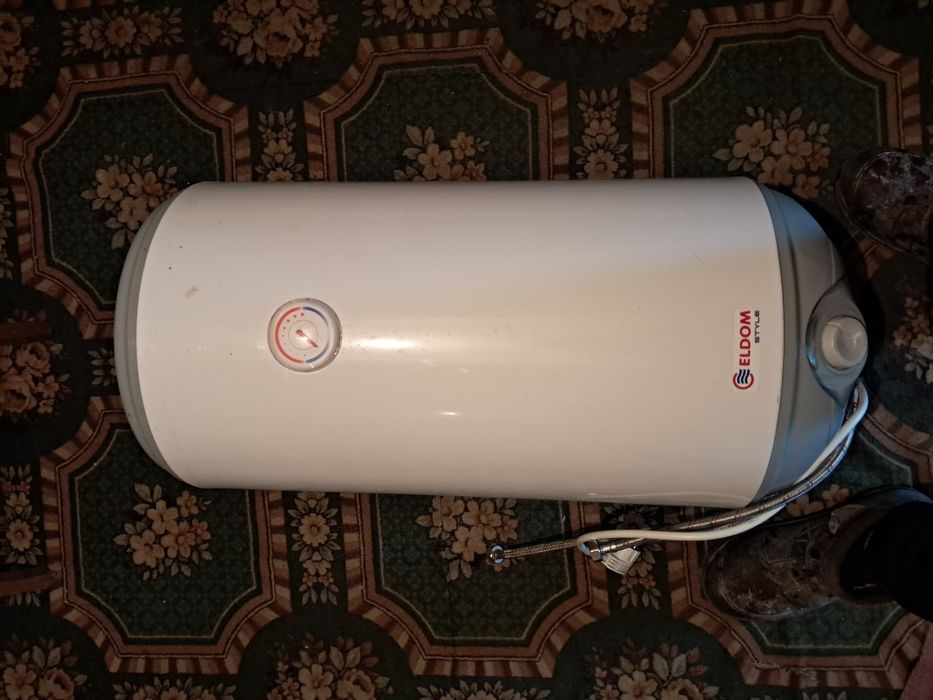 Продам бойлер Eldom 50 л